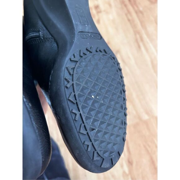 Aerosoles black booties heels size 6.5 - Picture 6 of 6